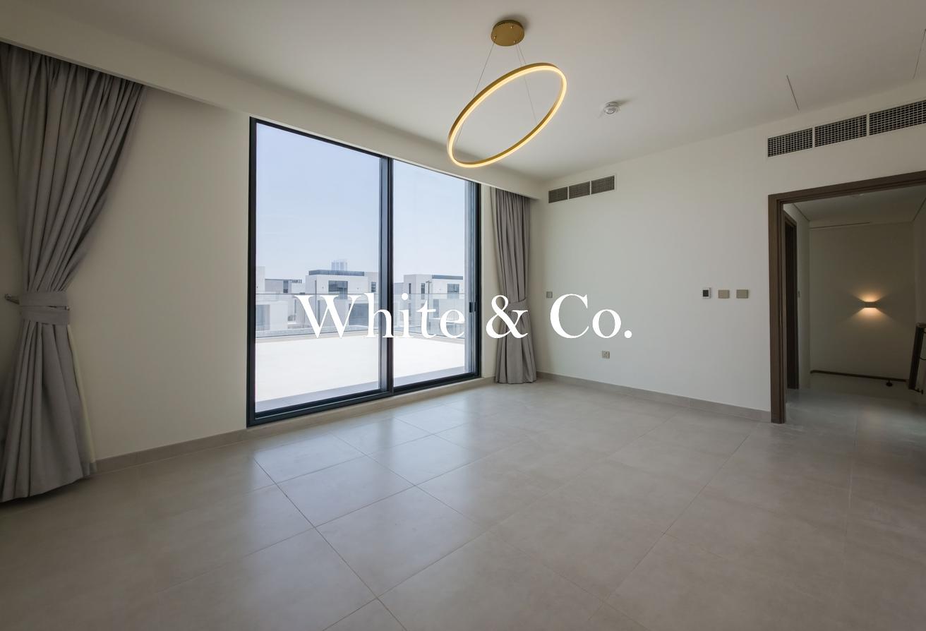 Luxury Finishing | Pool Views | Furnished photo 16