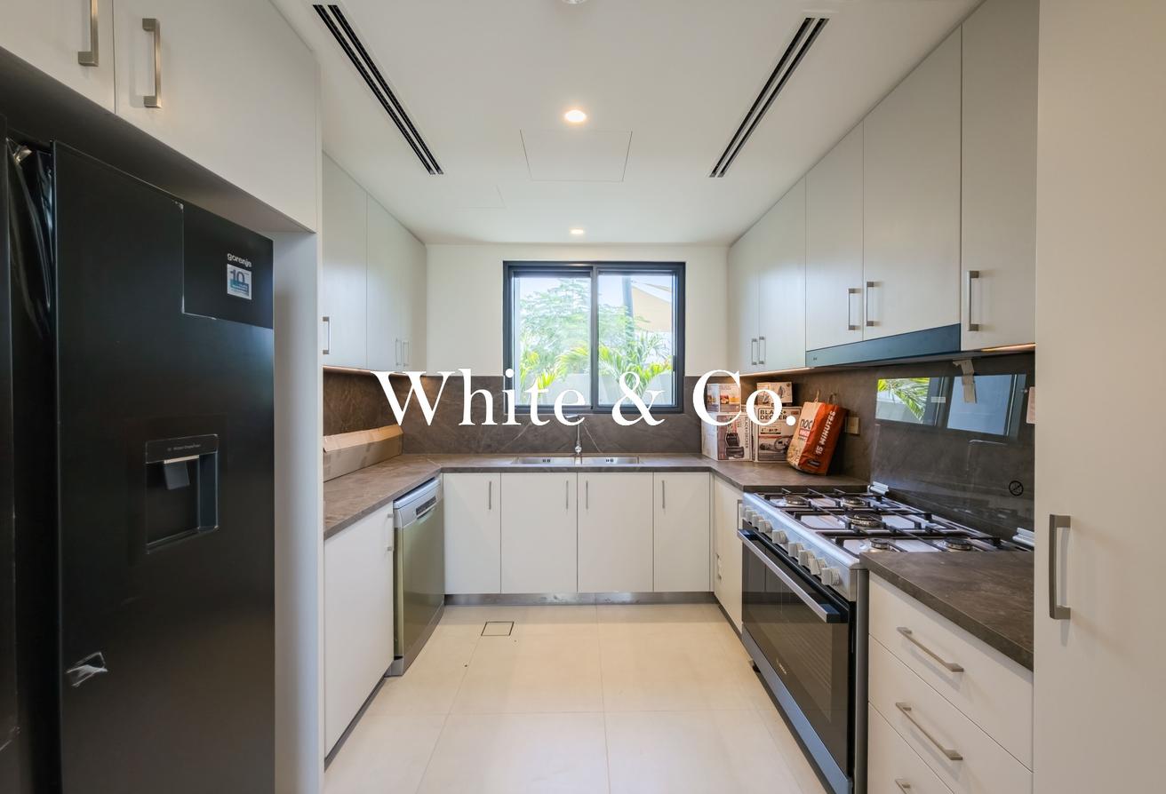 Luxury Finishing | Pool Views | Furnished photo 4