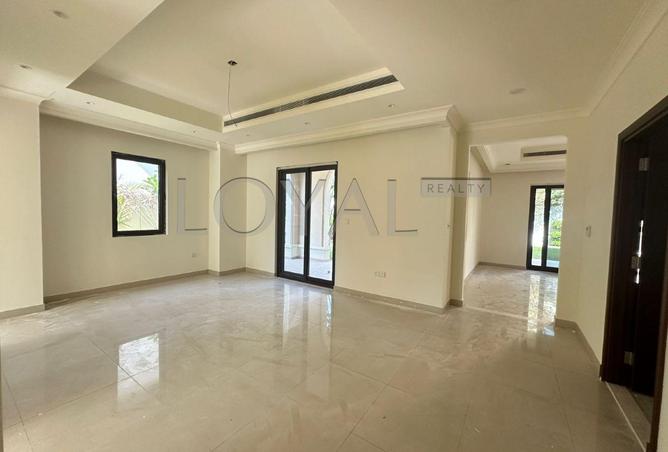 77376882 - Property Image 2