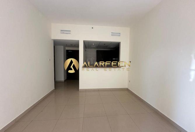 102002477 - Property Image 2