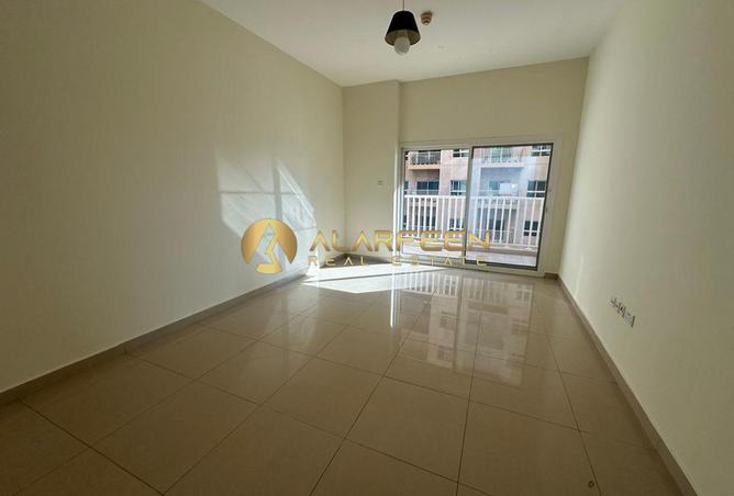 102002477 - Property Main Image