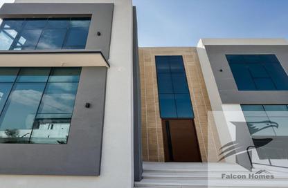Villa - 4 Bedrooms - 5 Bathrooms for rent in Al Aweer 1 - Al Aweer - Dubai