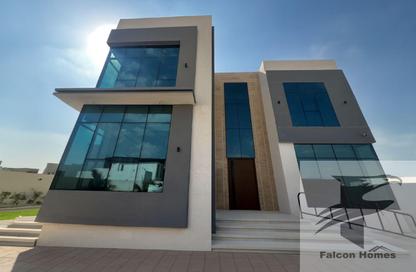 Villa - 4 Bedrooms - 5 Bathrooms for rent in Al Aweer 1 - Al Aweer - Dubai