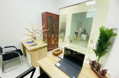 Office Space - Studio - 1 Bathroom for rent in Red Avenue - Al Garhoud - Dubai