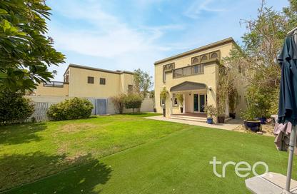 Villa - 3 Bedrooms - 4 Bathrooms for rent in District 6 - Jumeirah Park - Dubai Villa - 3 Bedrooms - 4 Bathrooms for rent in District 6 - Jumeirah Park - Dubai