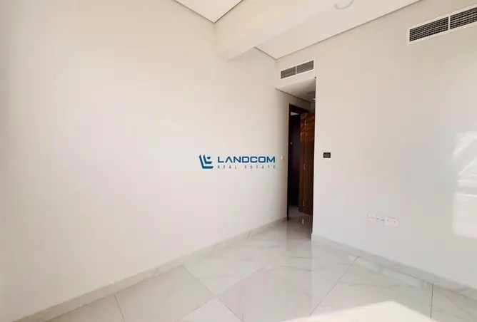 165602589 - Property Image 2