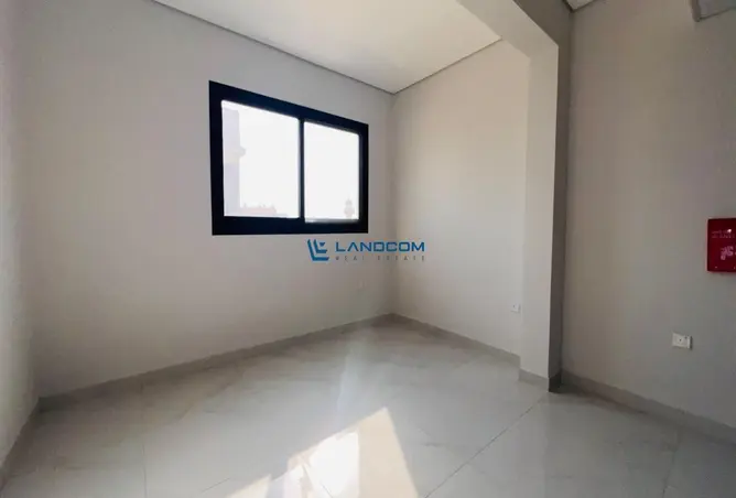165602589 - Property Image 3