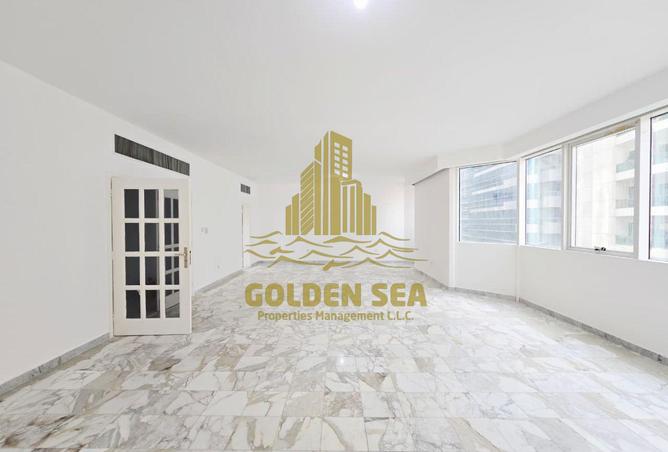 128852600 - Property Image 2