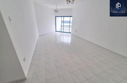 Apartment - 3 Bedrooms - 3 Bathrooms for rent in Silver Home Building - Hor Al Anz - Deira - Dubai Apartment - 3 Bedrooms - 3 Bathrooms for rent in Silver Home Building - Hor Al Anz - Deira - Dubai