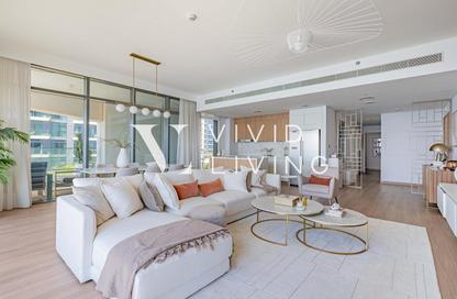 Apartment - 3 Bedrooms - 4 Bathrooms for sale in Beach Vista Tower 1 - Beach Vista - Emaar Beachfront - Dubai Harbour - Dubai