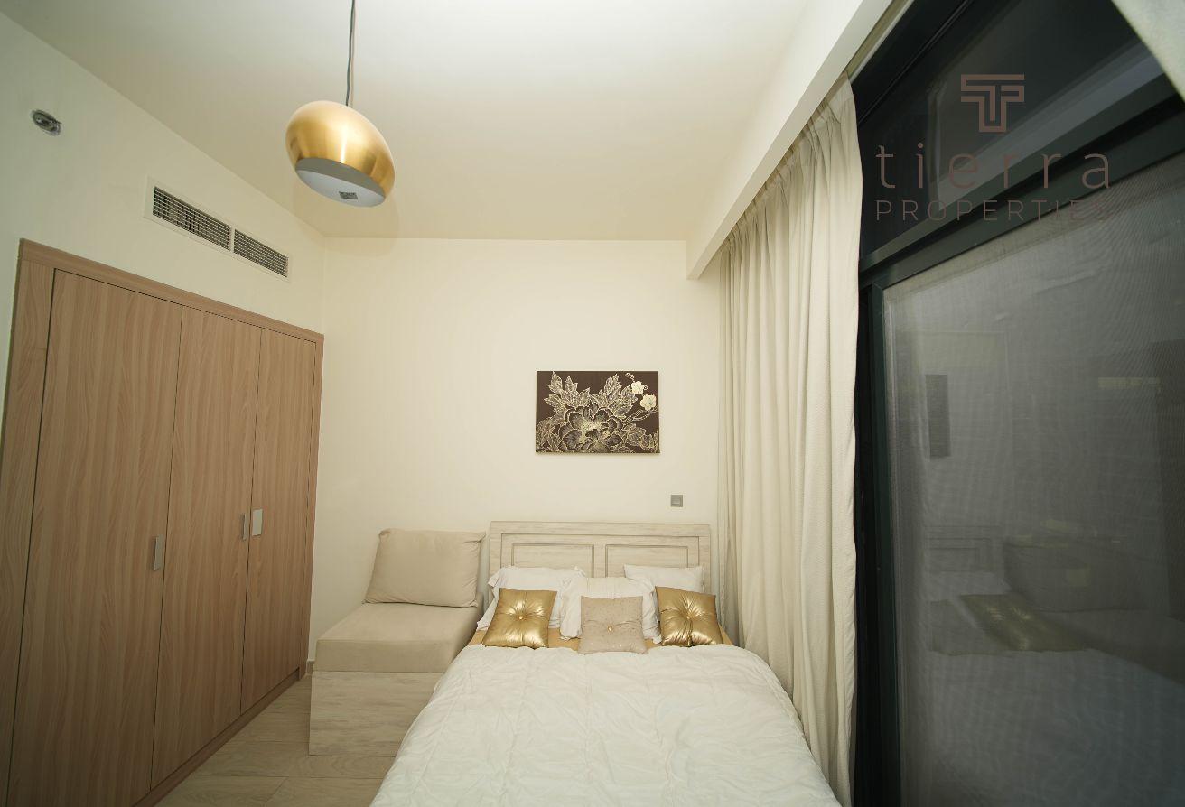Pool View | Furnished | Balcony | 4 Cheques photo 15