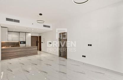 Apartment - 1 Bedroom - 2 Bathrooms for rent in Royal Regency - Business Bay - Dubai