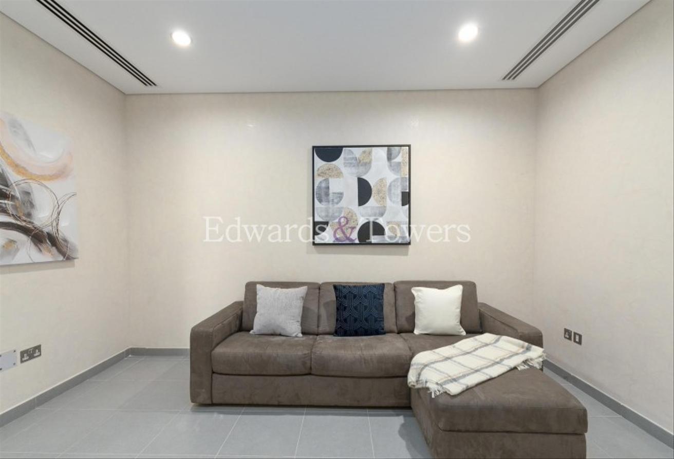Large 3BR+Maid | Sea View | Furn/Unfurn photo 29