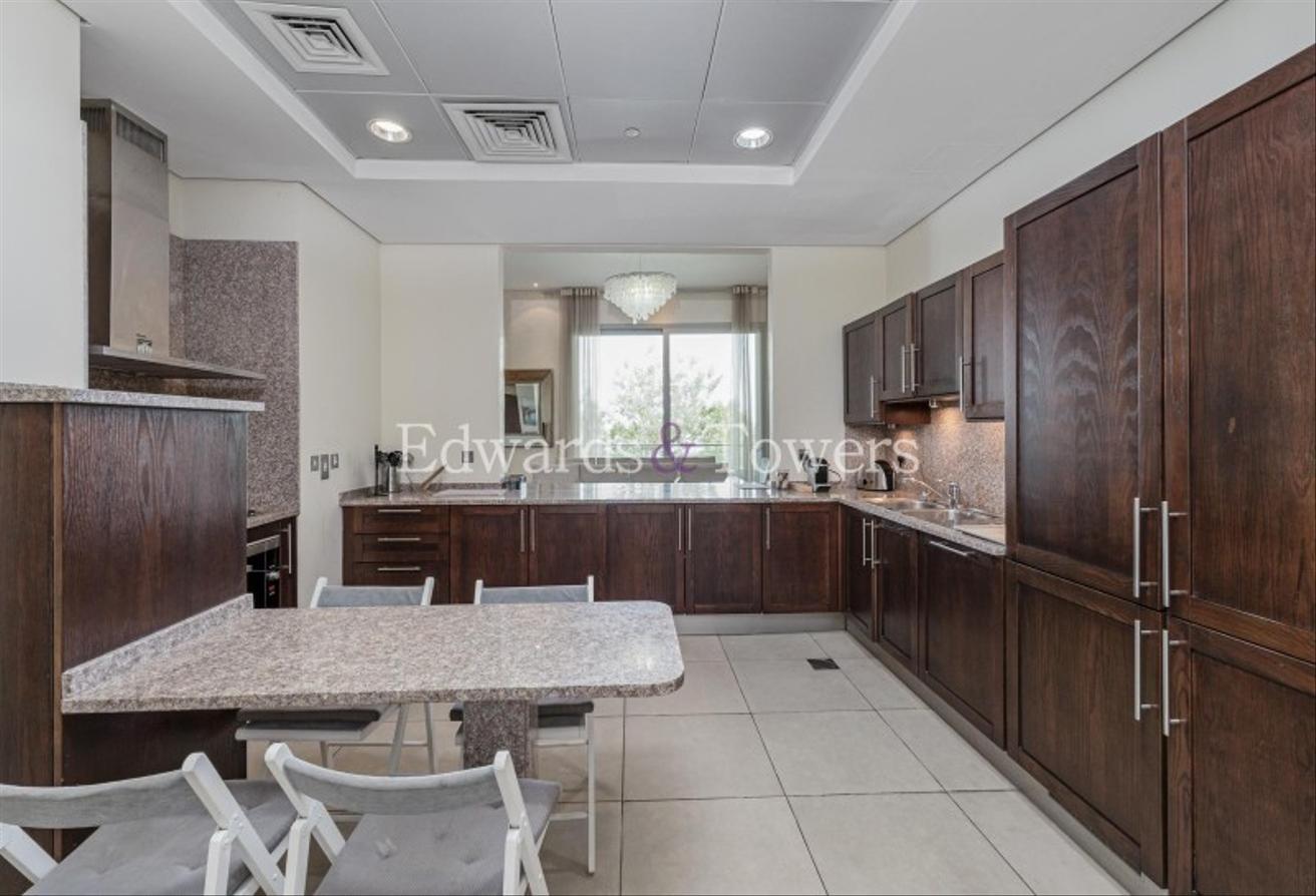 Large 3BR+Maid | Sea View | Furn/Unfurn photo 9