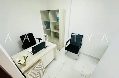 مكتب - غرفة نوم - 1 حمام للايجار في مبنى سيلفر هوم - هور العنز - ديرة - دبي