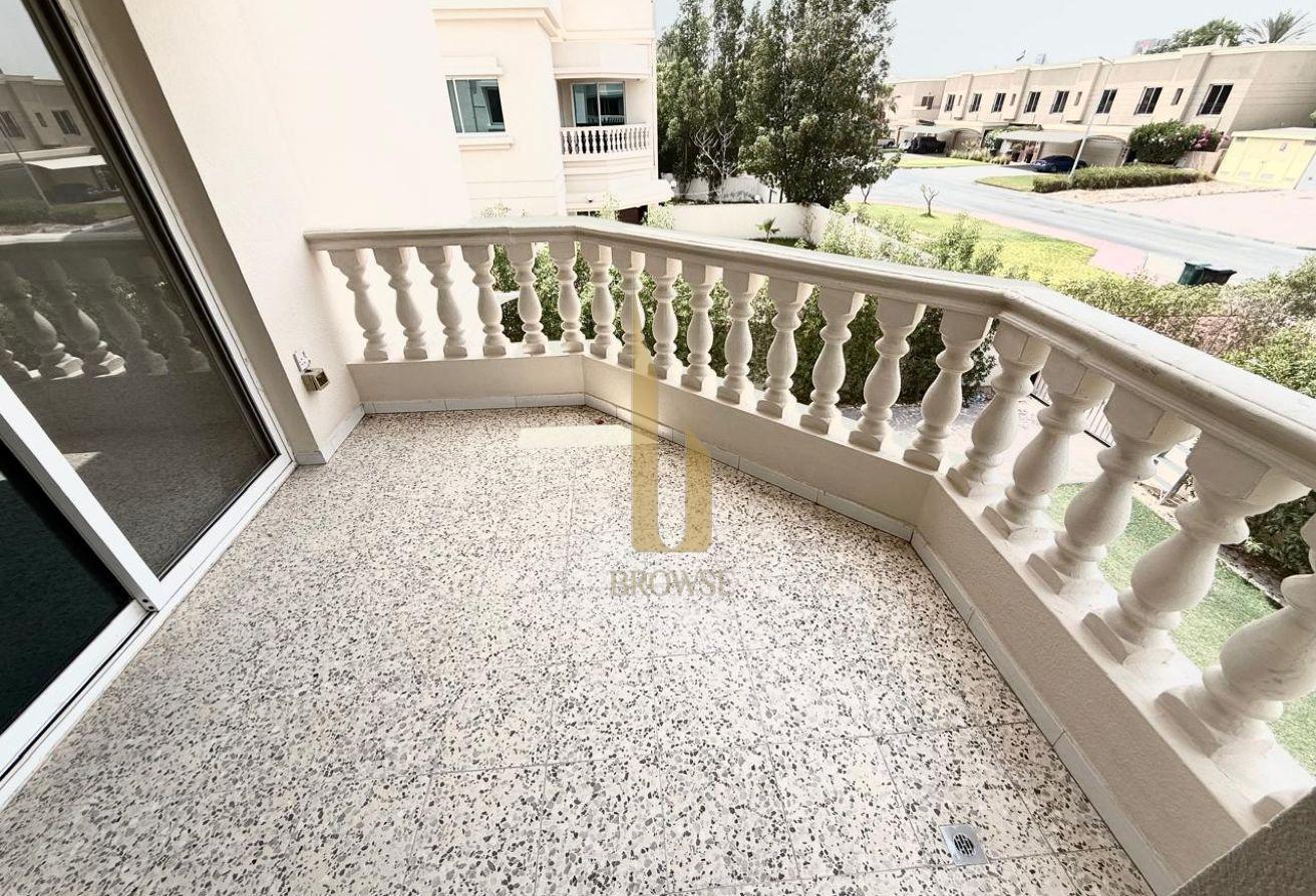 HUGE GARDEN SEM DETACHED SPLIT AC MANAGED VILLA photo 6