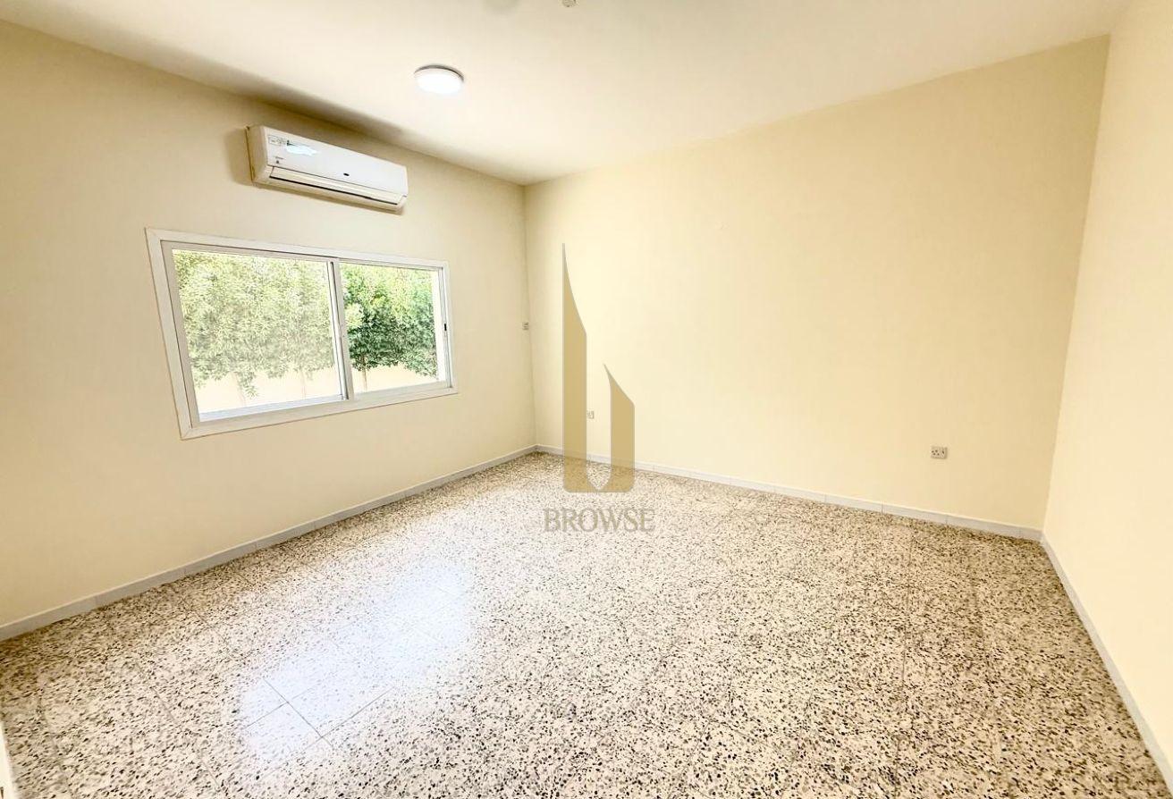HUGE GARDEN SEM DETACHED SPLIT AC MANAGED VILLA photo 7