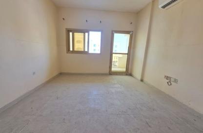 Apartment - 1 - 1 for rent in Fire Station Road - Muwaileh - Sharjah