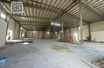Warehouse - Studio - 2 Bathrooms for rent in Umm Al Thuoob - Umm Al Quwain