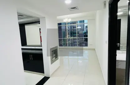 Apartment - 1 Bedroom - 2 Bathrooms for rent in Majestic Tower - Al Abraj street - Business Bay - Dubai