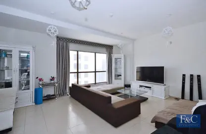 Apartment - 2 Bedrooms - 3 Bathrooms for rent in Rimal 1 - Rimal - Jumeirah Beach Residence - Dubai
