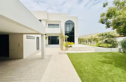 Villa - 5 Bedrooms - 5 Bathrooms for rent in Jumeirah 1 Villas - Jumeirah 1 - Jumeirah - Dubai