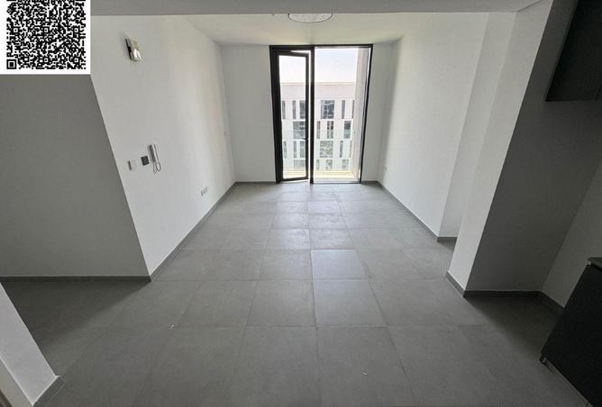 104121824 - Property Image 2