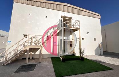 Labor Camp - Studio - 7+ Bathrooms for rent in Wadi AL AIN 1 - Al Noud - Al Ain