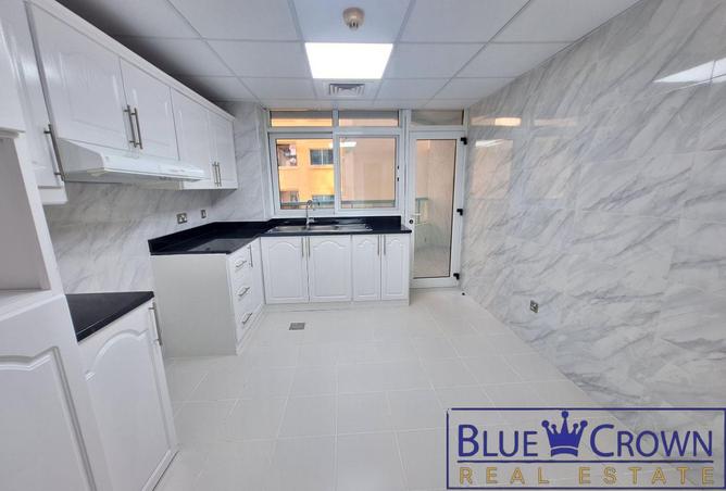 ONE MONTH FREE:2BHK+MAIDS ROOM:NEAR BURJUMAN METRO