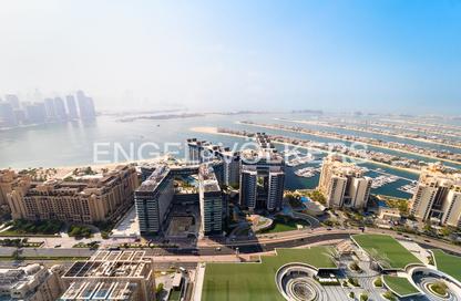 Apartment - 1 - 2 for rent in The Palm Tower - Palm Jumeirah - Dubai