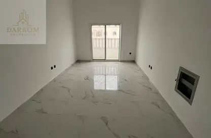 شقة - غرفة نوم - 2 حمامات للايجار في 3 المويهات - المويهات - عجمان