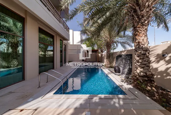 151900025 - Property Image 2