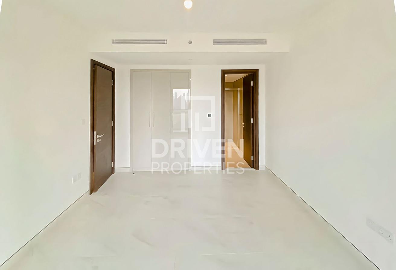 Exclusive Apt | Luxury Living | Prime Location photo 5