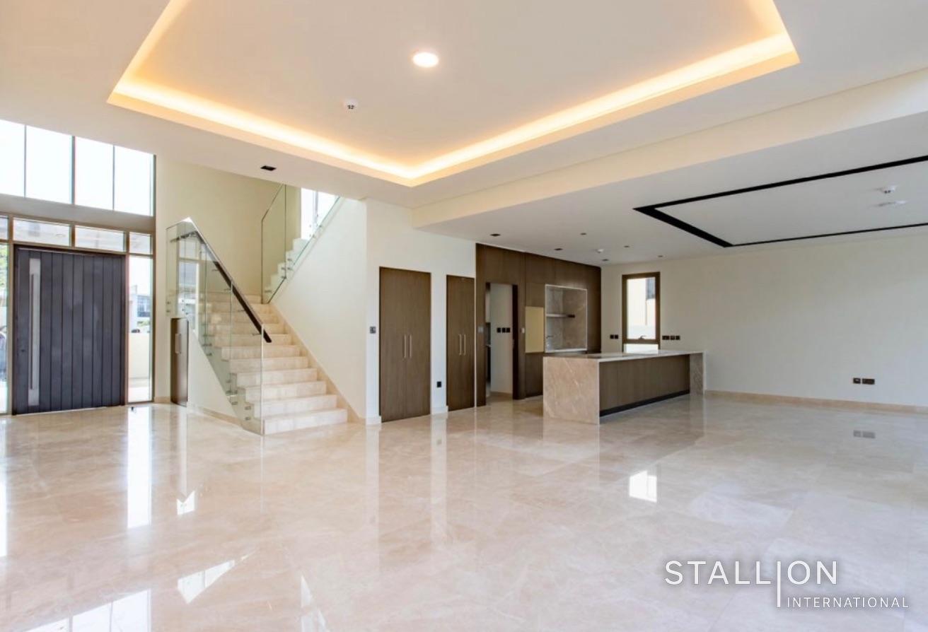 5 Bedroom Villa in Dubai Hills with Private Garden photo 8