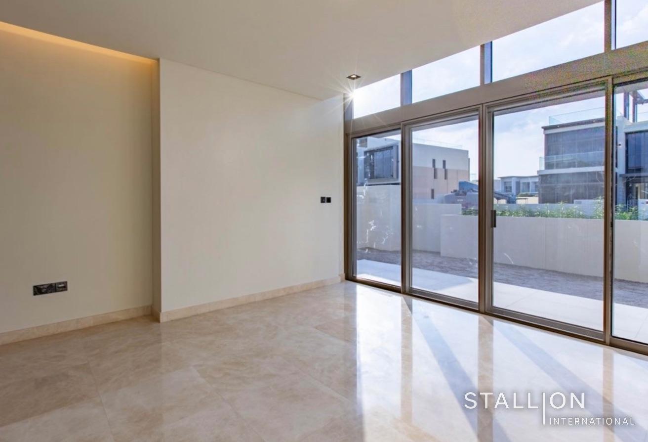 5 Bedroom Villa in Dubai Hills with Private Garden photo 13