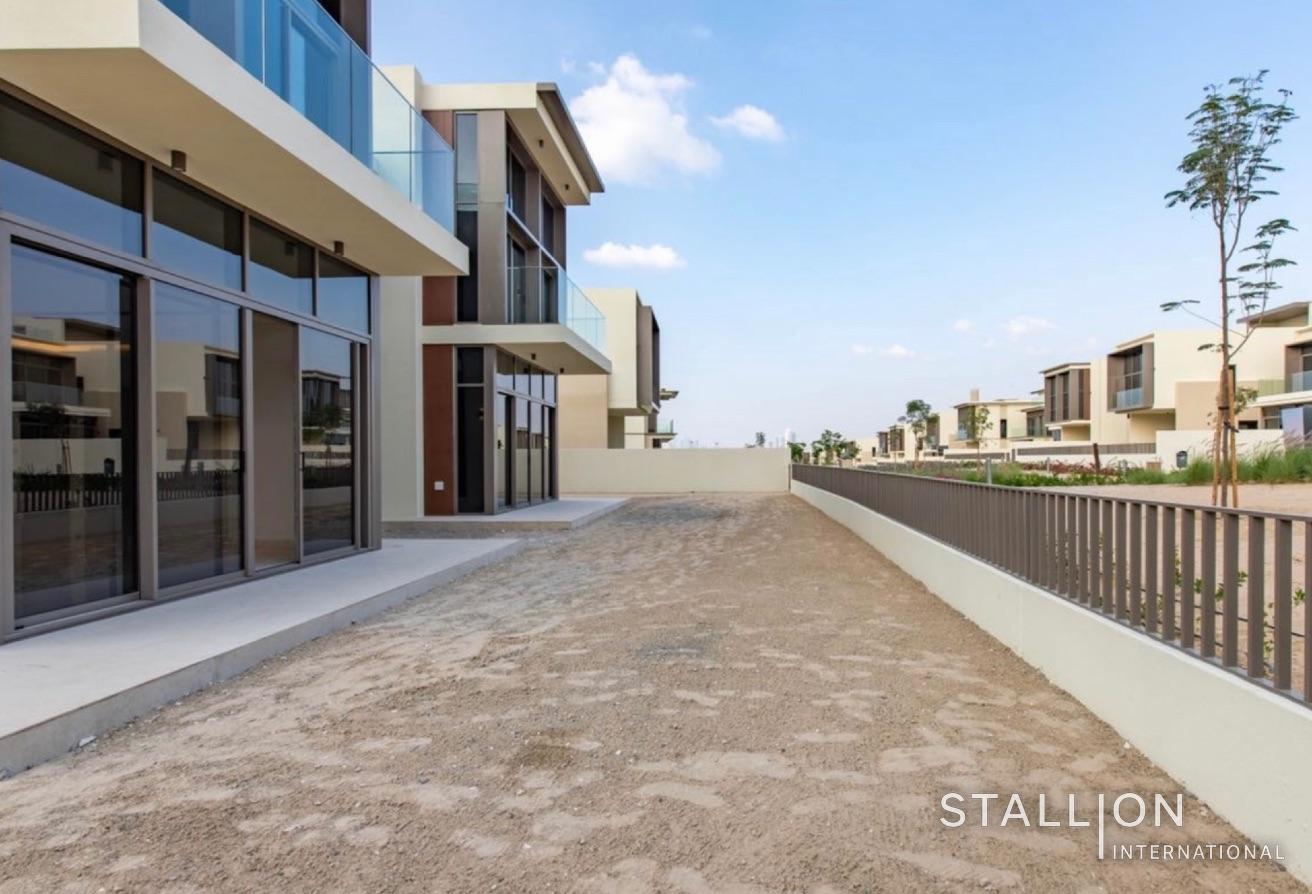 5 Bedroom Villa in Dubai Hills with Private Garden photo 26