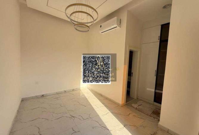 121544623 - Property Image 2