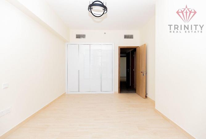 84066281 - Property Image 3