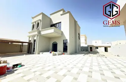 Villa - 5 Bedrooms - 6 Bathrooms for rent in Al Aweer 1 - Al Aweer - Dubai