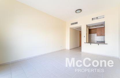 Apartment - Studio - 1 for rent in Building 227 - Mogul Cluster - Discovery Gardens - Dubai