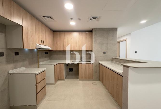 77368502 - Property Image 3
