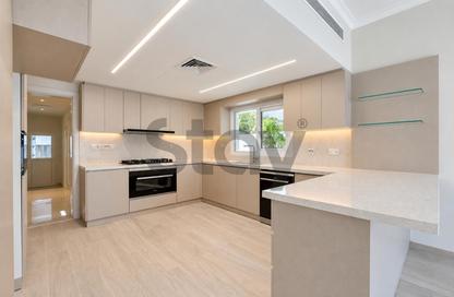 Villa - 5 - 4 for rent in Meadows 6 - Meadows - Dubai
