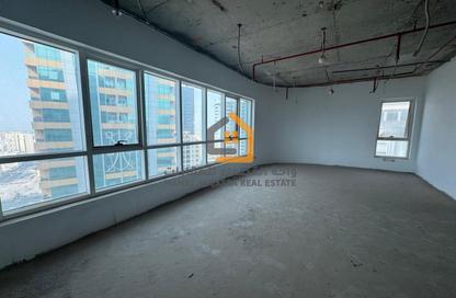 Office Space - Studio - 2 Bathrooms for rent in Business Tower - Al Majaz 2 - Al Majaz - Sharjah