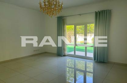 Villa - 4 Bedrooms - 3 Bathrooms for rent in Meadows 9 - Meadows - Dubai