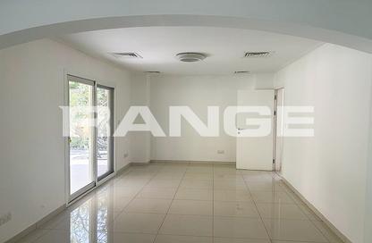 Villa - 4 Bedrooms - 3 Bathrooms for rent in Meadows 9 - Meadows - Dubai