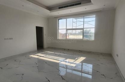 Villa - 5 Bedrooms - 6 Bathrooms for rent in Al Goze Building - Al Quoz 1 - Al Quoz - Dubai