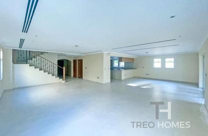 Villa - 4 Bedrooms - 5 Bathrooms for rent in Regional Large - Regional - Jumeirah Park - Dubai