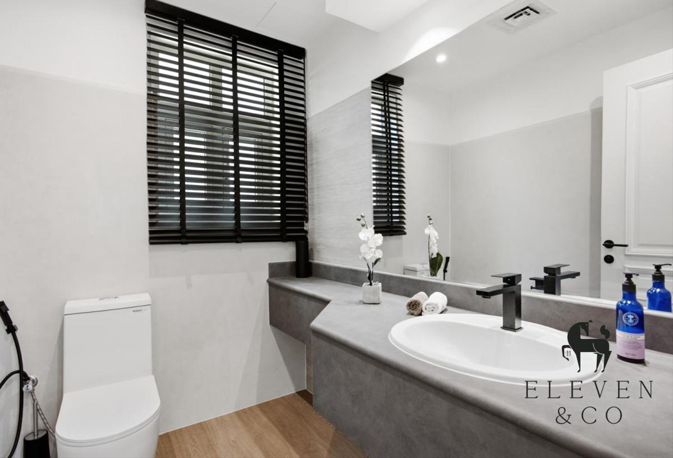 Beautifully Upgraded | Private Lakefront Villa photo 14
