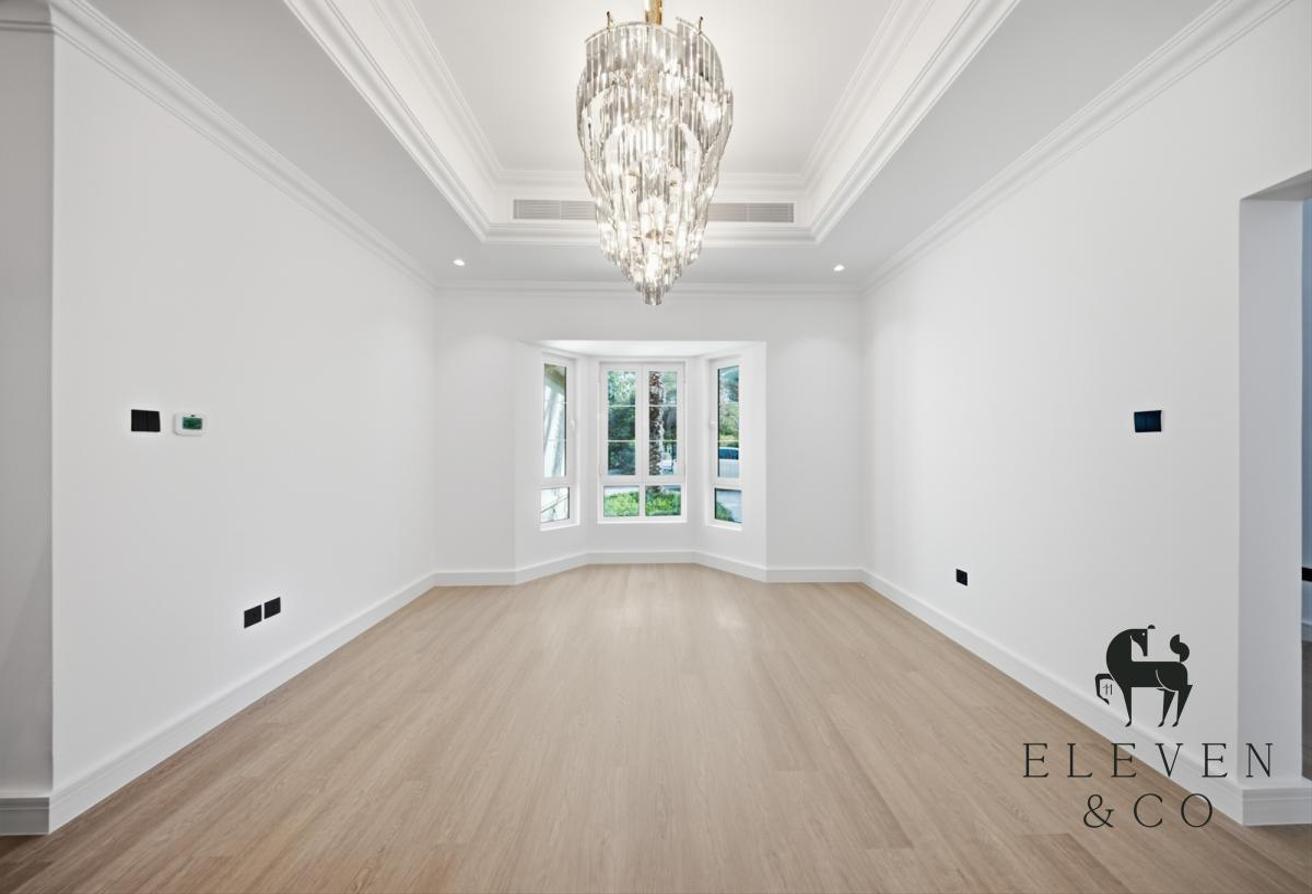 Beautifully Upgraded | Private Lakefront Villa photo 7