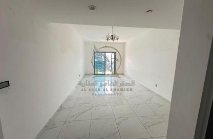 Apartment - 3 - 4 for rent in Al Majaz 1 - Al Majaz - Sharjah Apartment - 3 - 4 for rent in Al Majaz 1 - Al Majaz - Sharjah
